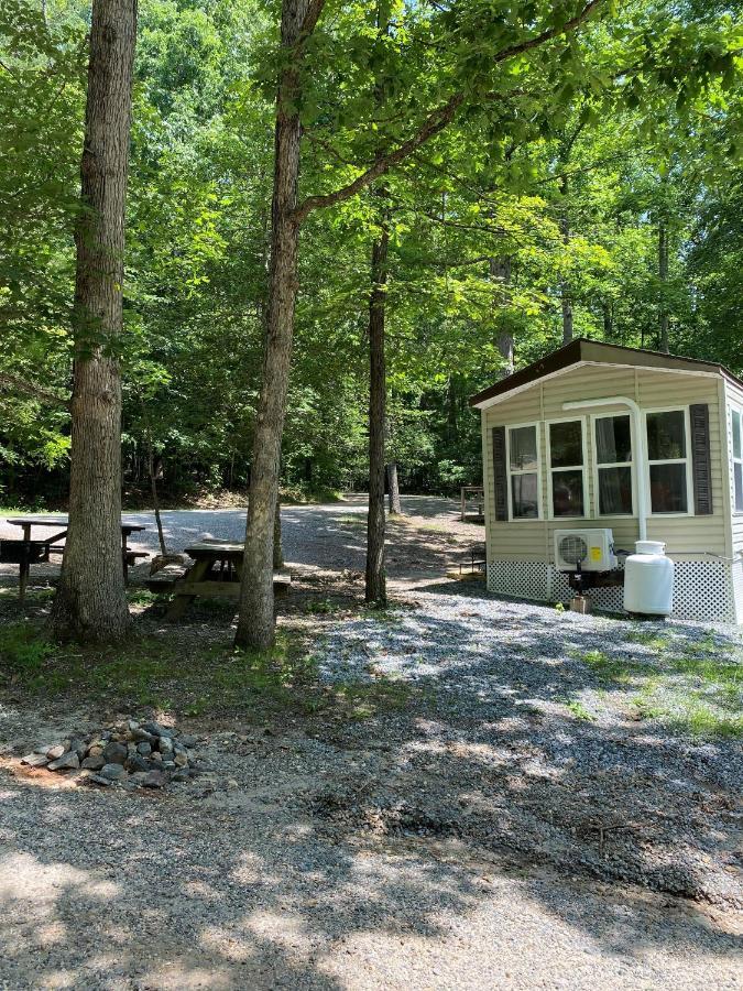 The Vintage Rv'S At Wilderness Presidential Camp Resort By Tripforth Spotsylvania Exterior photo